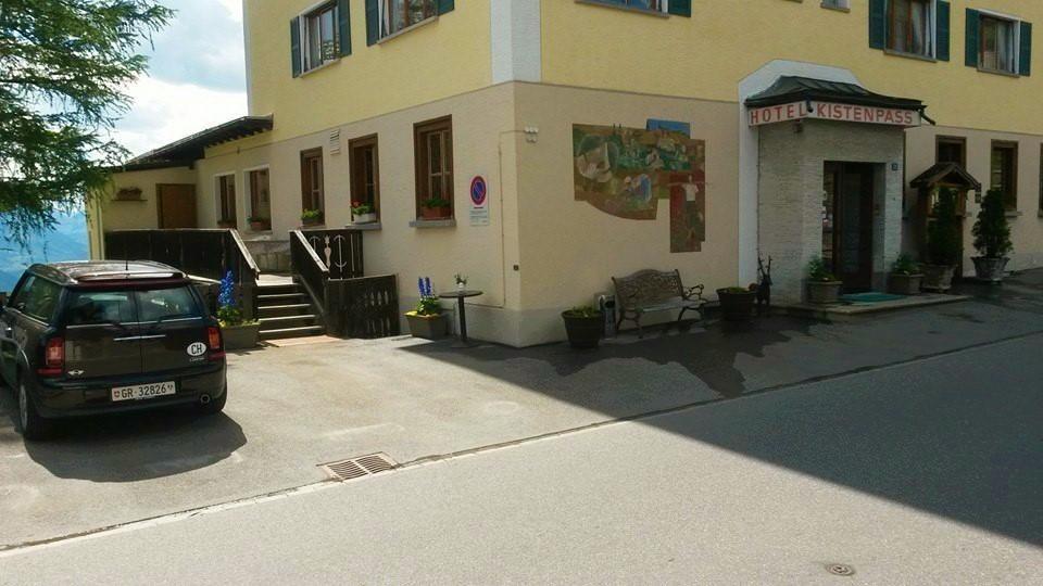 Hotel Kistenpass Breíl Buitenkant foto