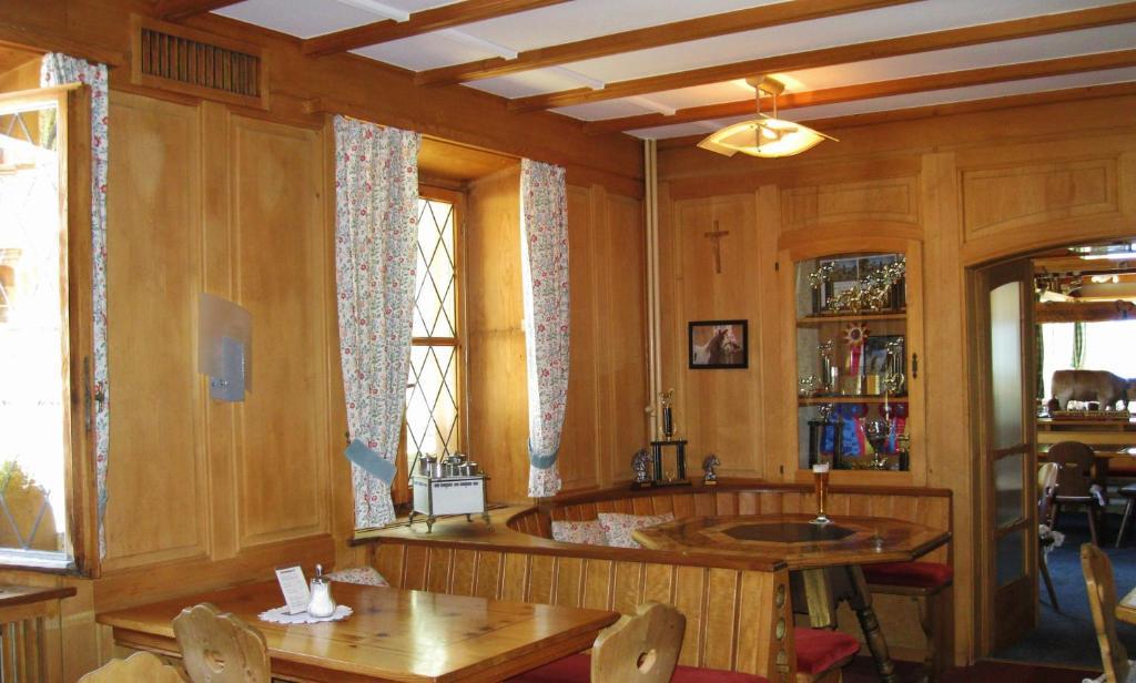 Hotel Kistenpass Breíl Buitenkant foto