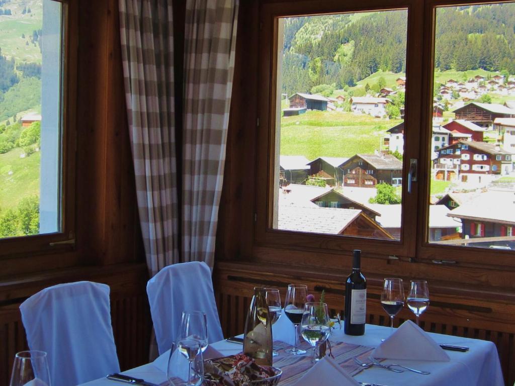 Hotel Kistenpass Breíl Buitenkant foto