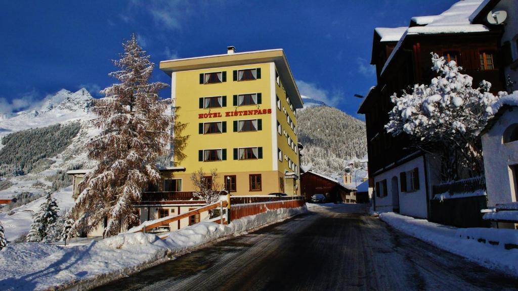 Hotel Kistenpass Breíl Buitenkant foto